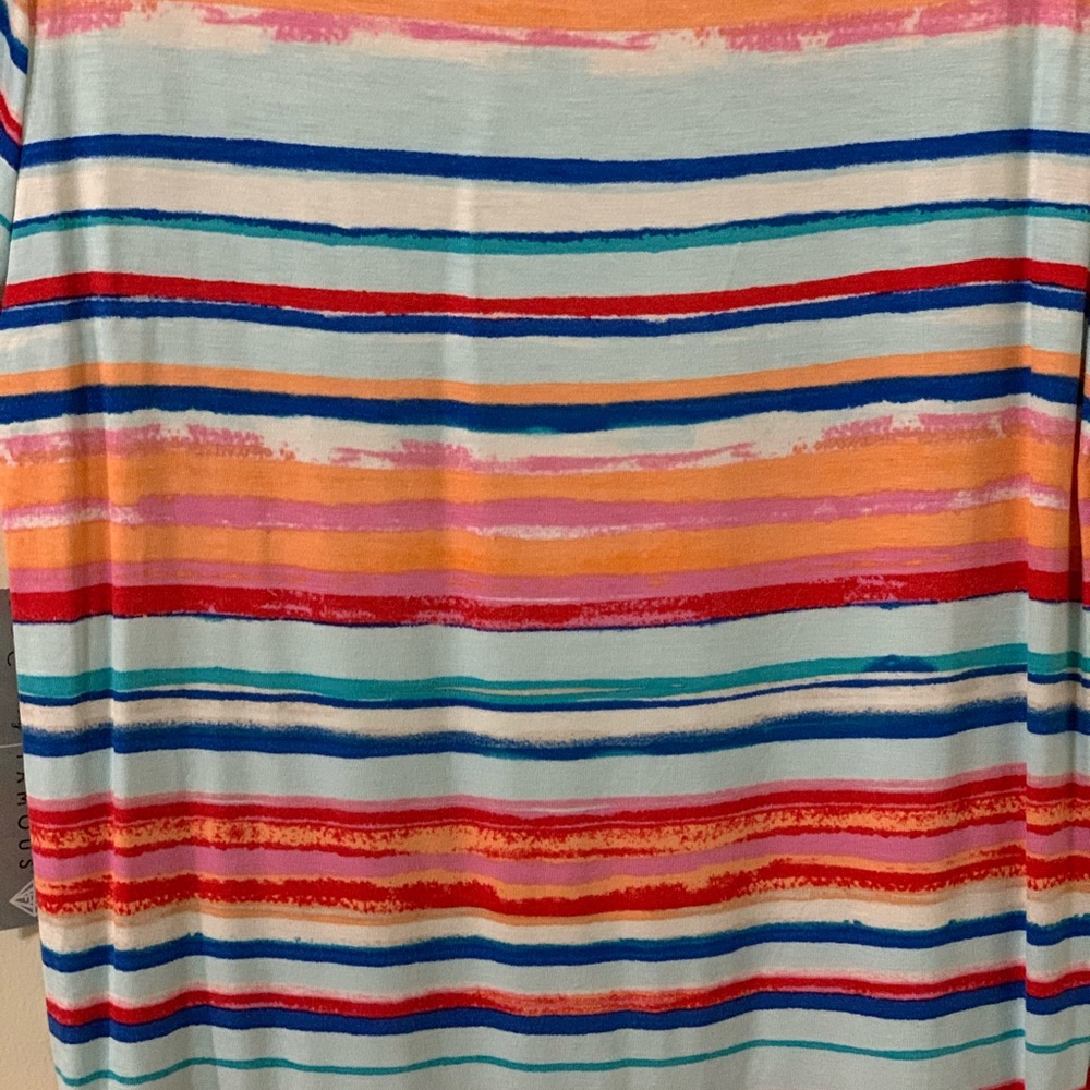 Absolutely Famous Top size Medium (#17) - Picture 6 of 8